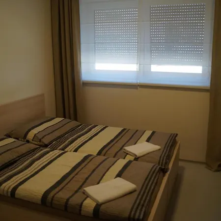 Apartment Studia Luzican
