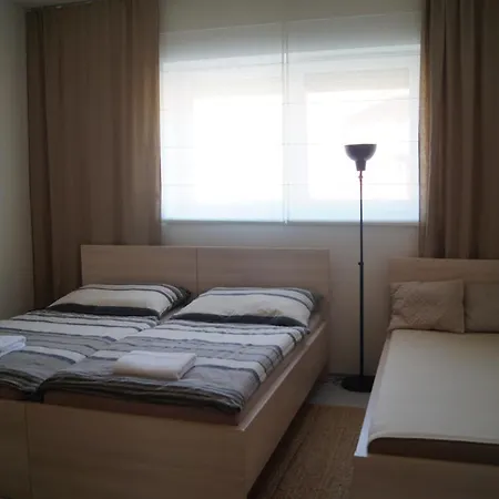 Studia Luzican Apartment