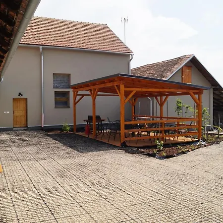 Studia Luzican * Luzice